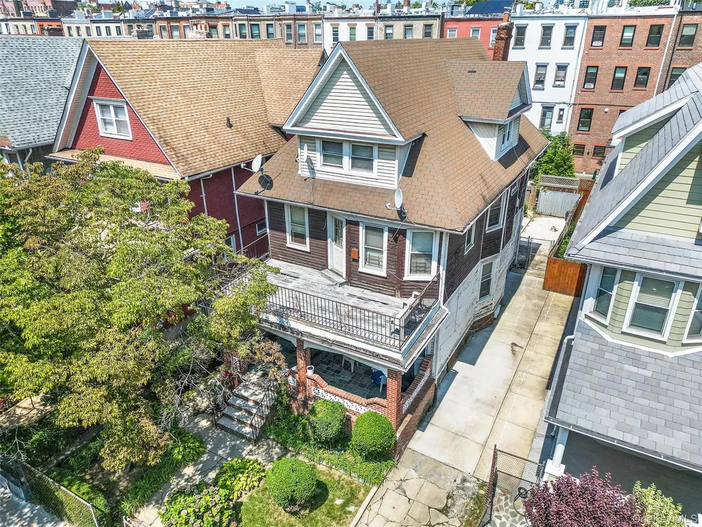 139 Fenimore Street Brooklyn NY 11225