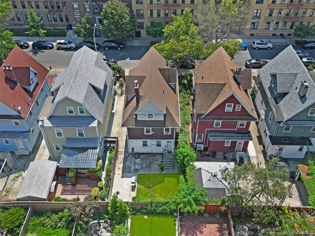 139 Fenimore Street Brooklyn NY 11225
