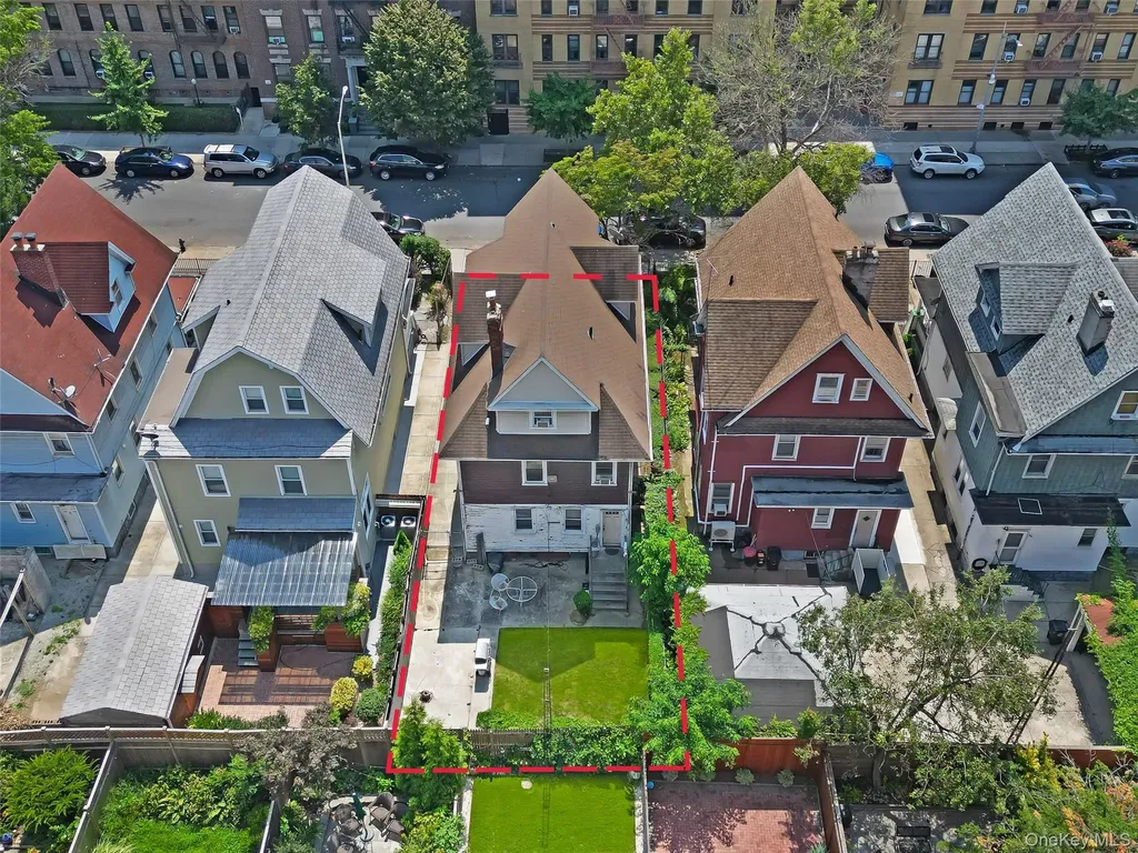 139 Fenimore Street Brooklyn NY 11225