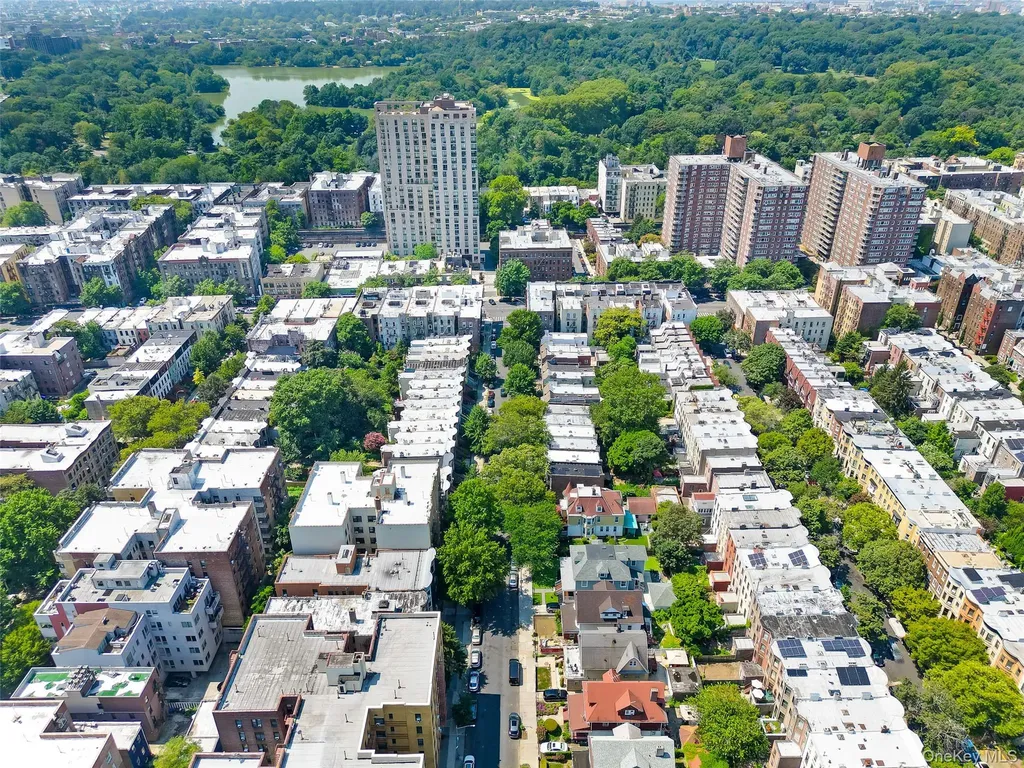 139 Fenimore Street Brooklyn NY 11225