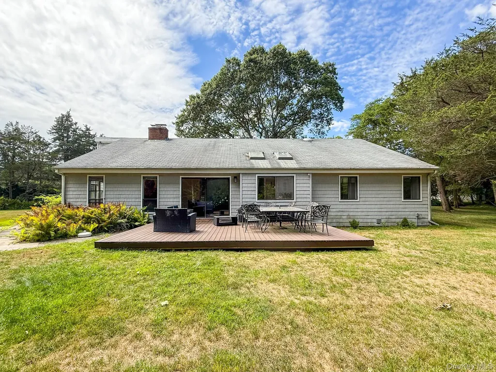 6 Wintergreen Lane Westhampton NY 11977