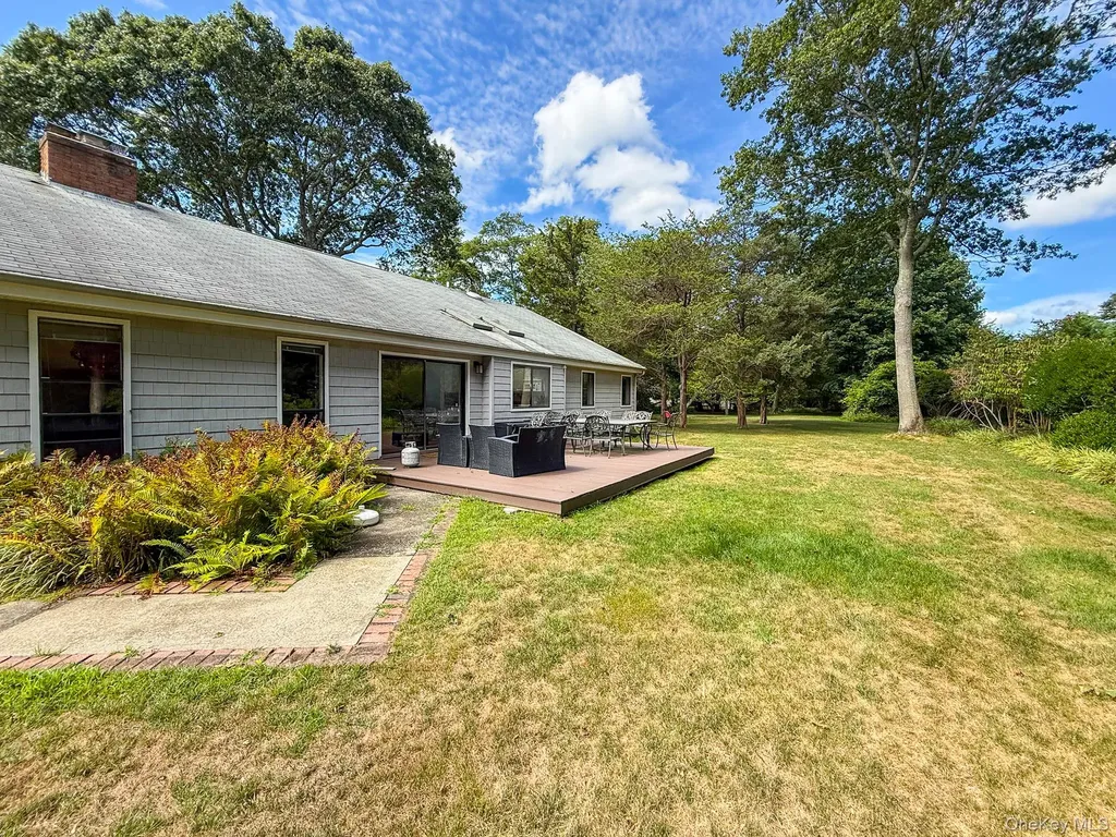 6 Wintergreen Lane Westhampton NY 11977