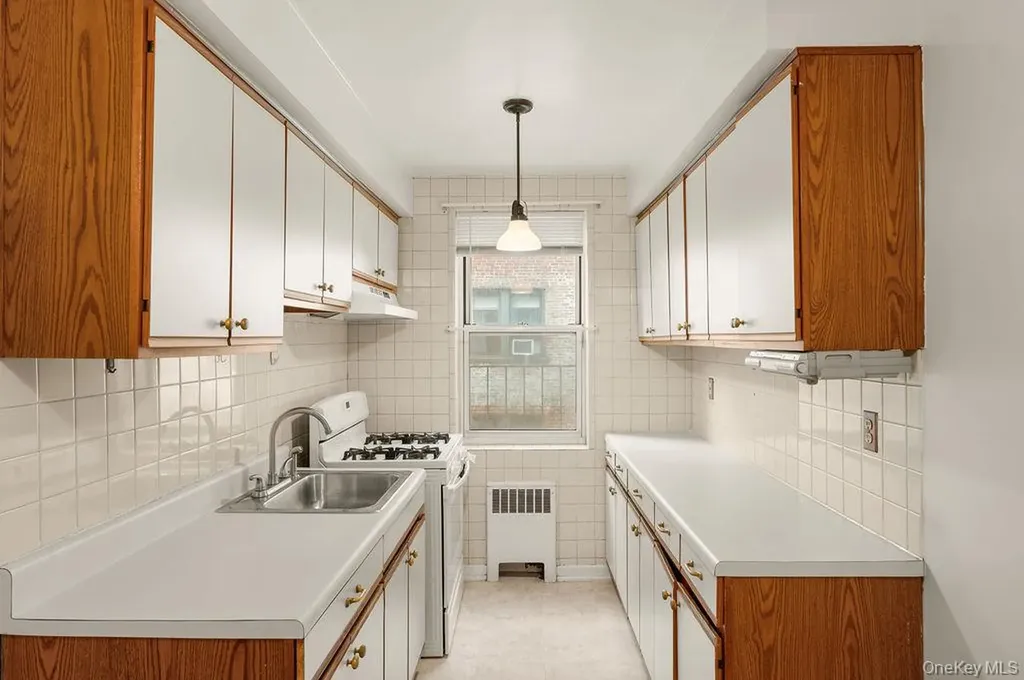 485 Bronx River Road Yonkers NY 10704