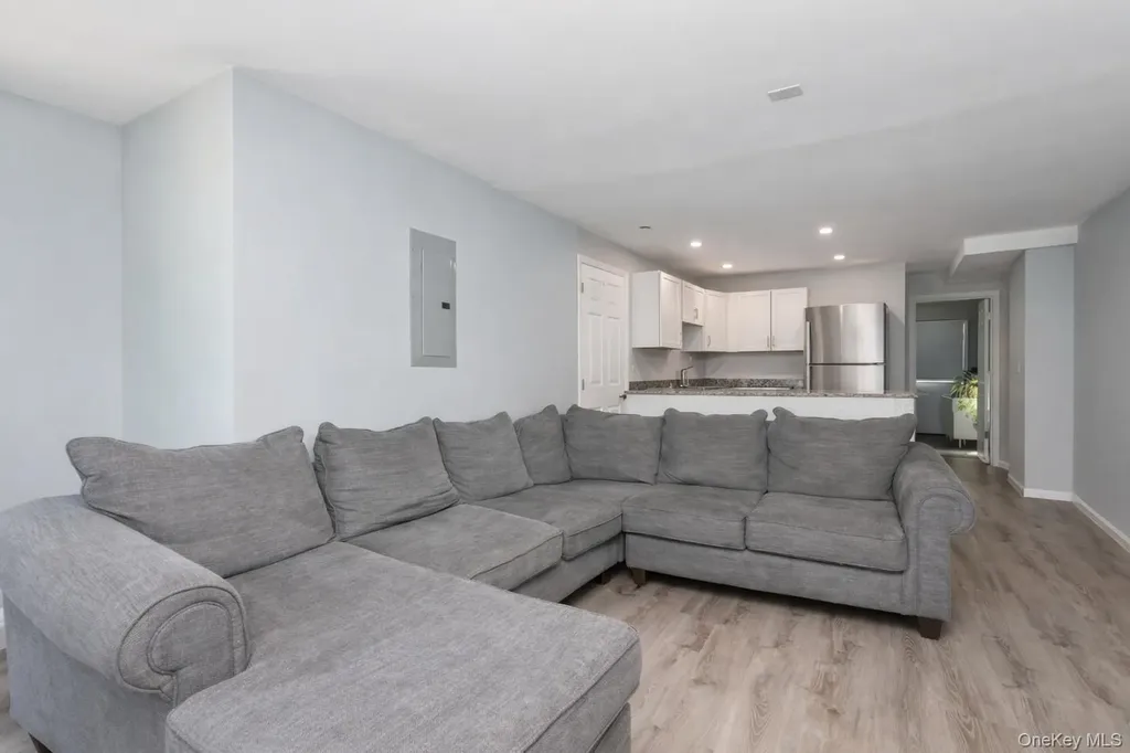 2748 W Main Street Poughkeepsie NY 12590