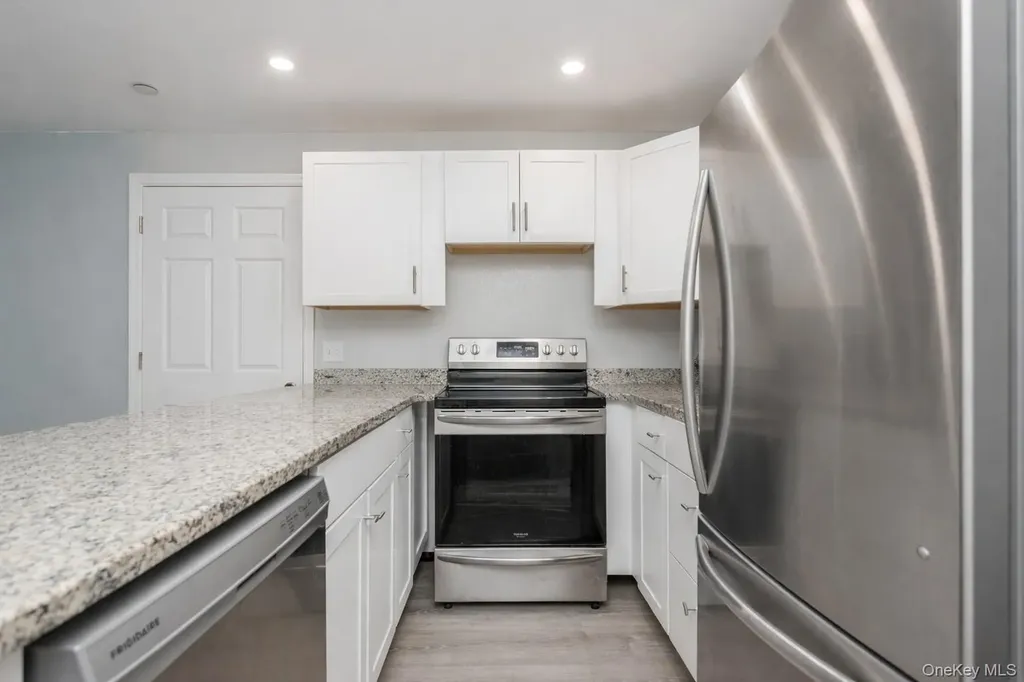 2748 W Main Street Poughkeepsie NY 12590