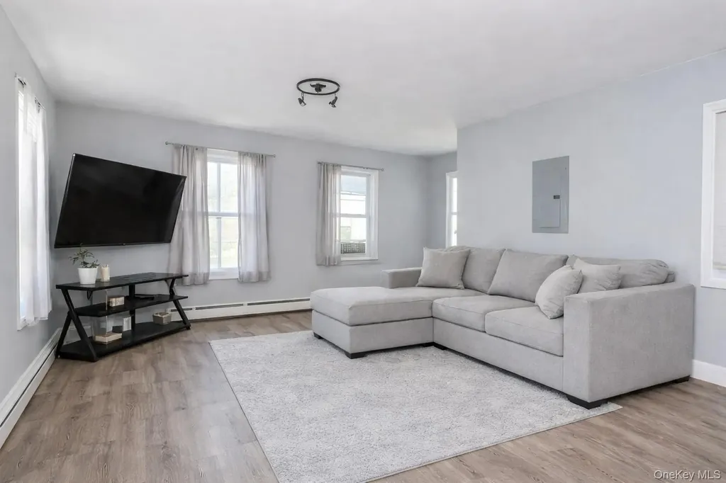 2748 W Main Street Poughkeepsie NY 12590