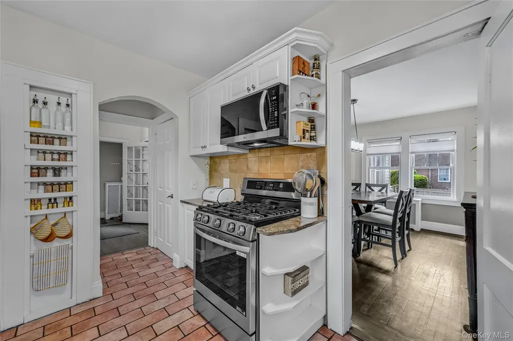 99 Rider Avenue Malverne NY 11565