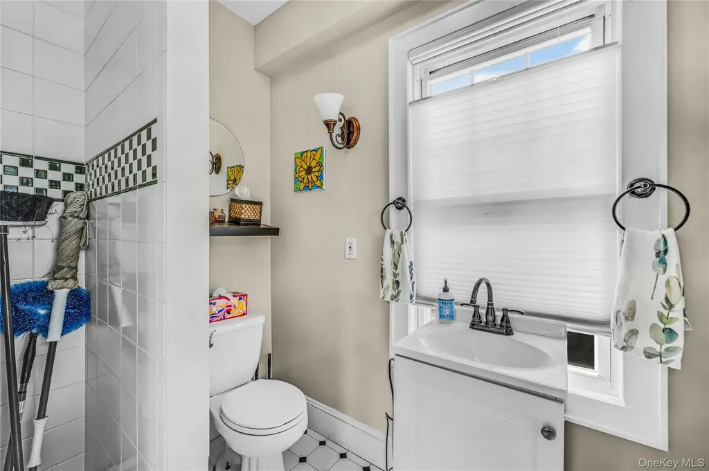 99 Rider Avenue Malverne NY 11565