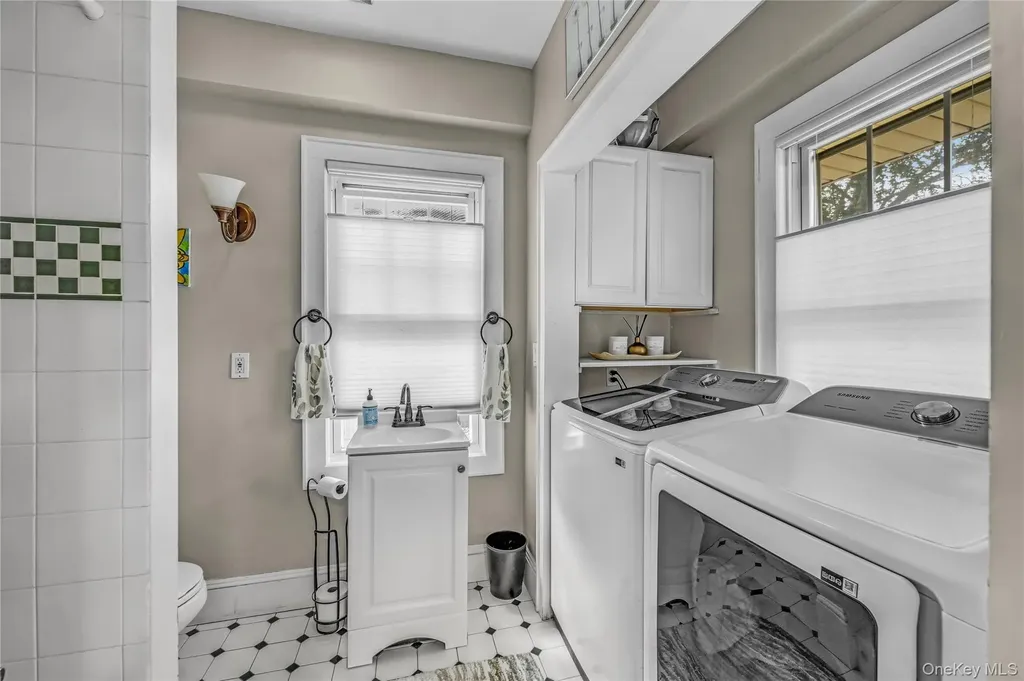 99 Rider Avenue Malverne NY 11565