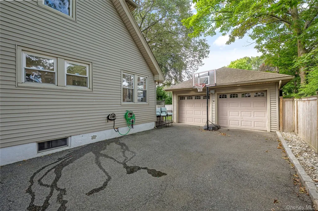 99 Rider Avenue Malverne NY 11565