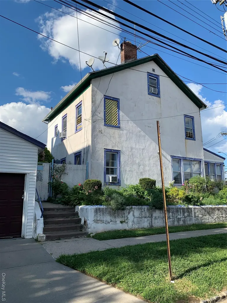 1228 150th Street Whitestone NY 11357