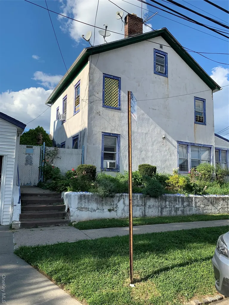 1228 150th Street Whitestone NY 11357