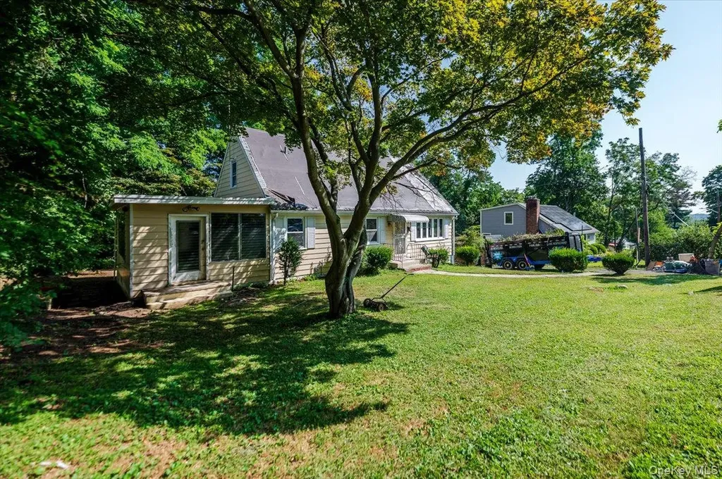 10 Hampton Terrace White Plains NY 10607