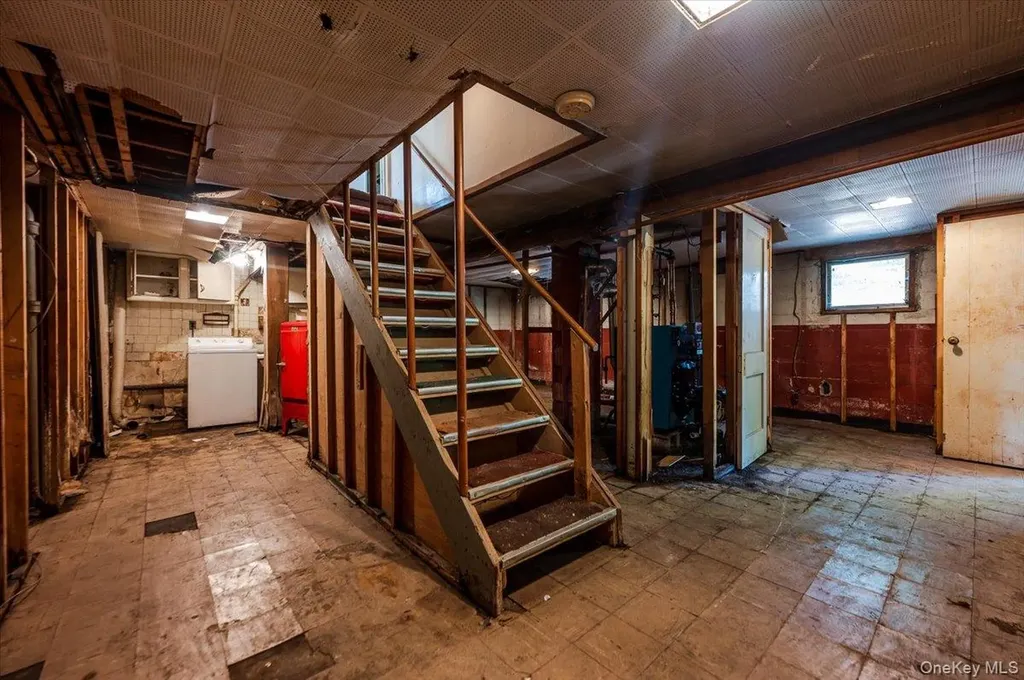 10 Hampton Terrace White Plains NY 10607