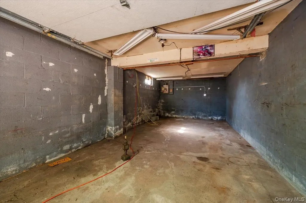 10 Hampton Terrace White Plains NY 10607