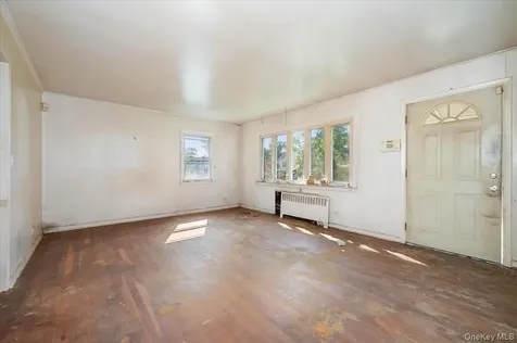 10 Hampton Terrace White Plains NY 10607