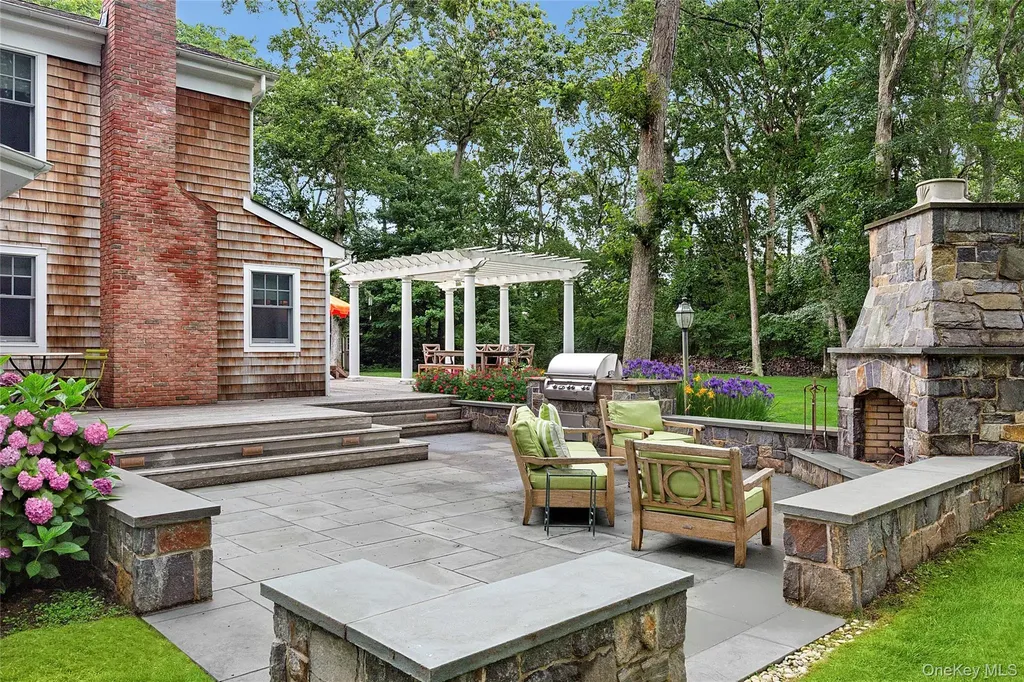 55 Cedar Lane W Remsenburg NY 11960