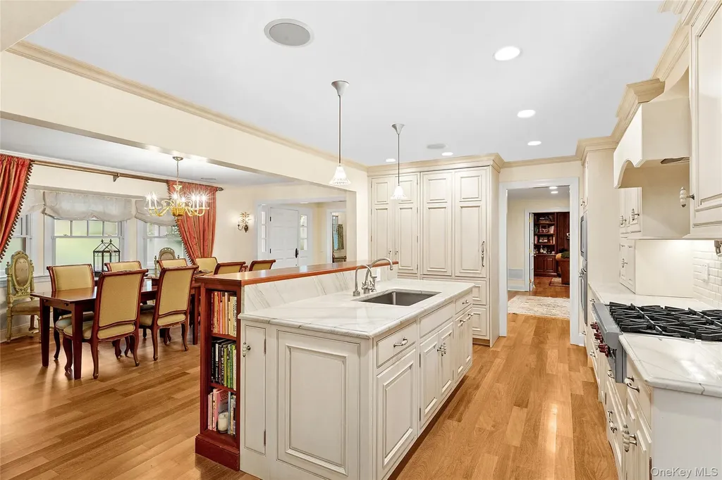 55 Cedar Lane W Remsenburg NY 11960