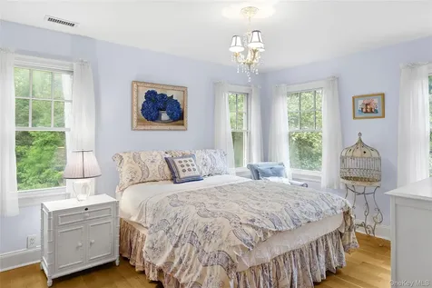 55 Cedar Lane W Remsenburg NY 11960