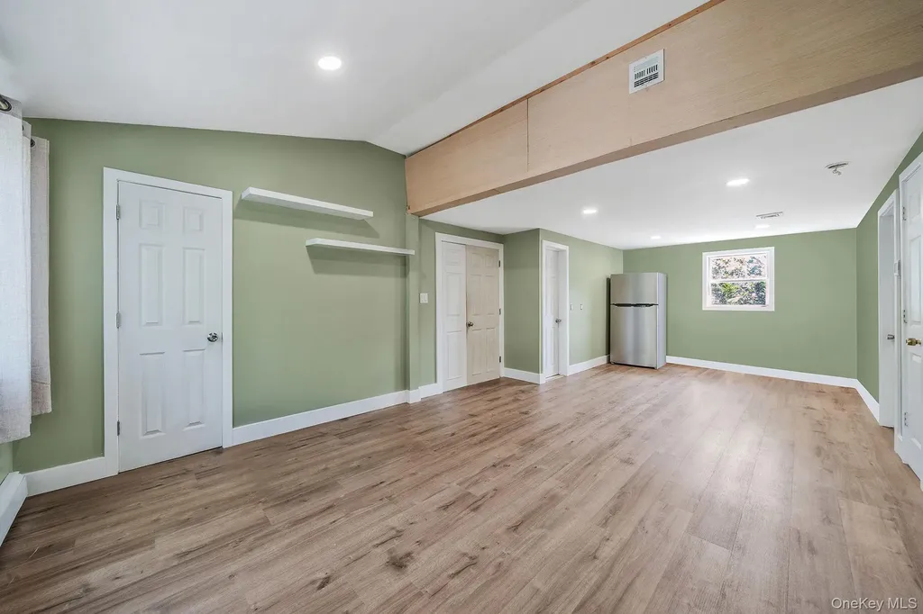 10 Roy Avenue West Islip NY 11795