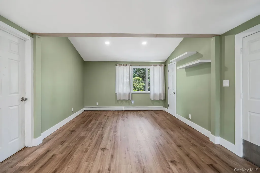 10 Roy Avenue West Islip NY 11795
