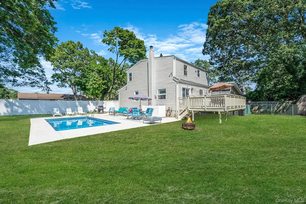 10 Roy Avenue West Islip NY 11795