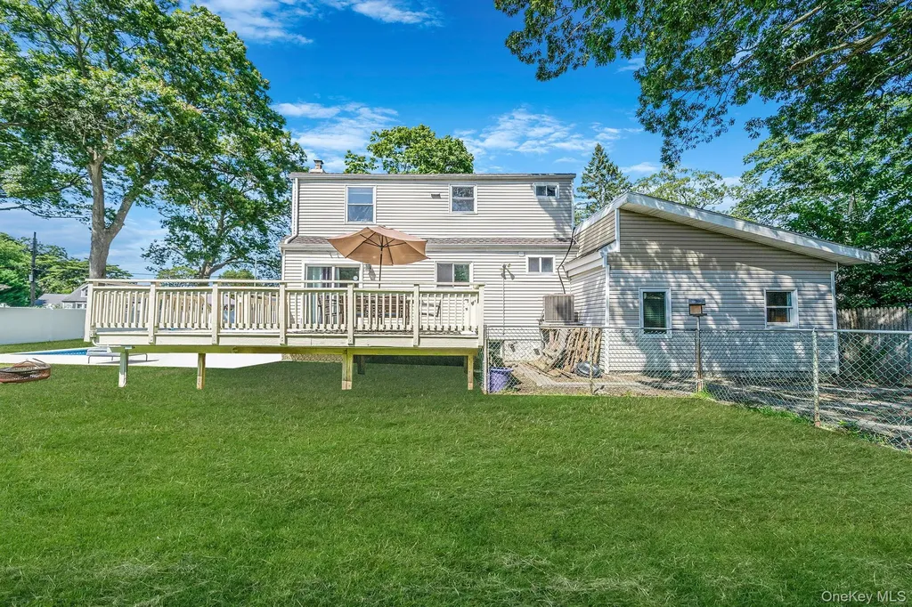 10 Roy Avenue West Islip NY 11795