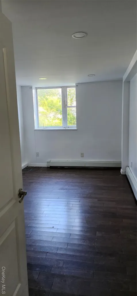 2751 Fish Avenue Bronx NY 10469