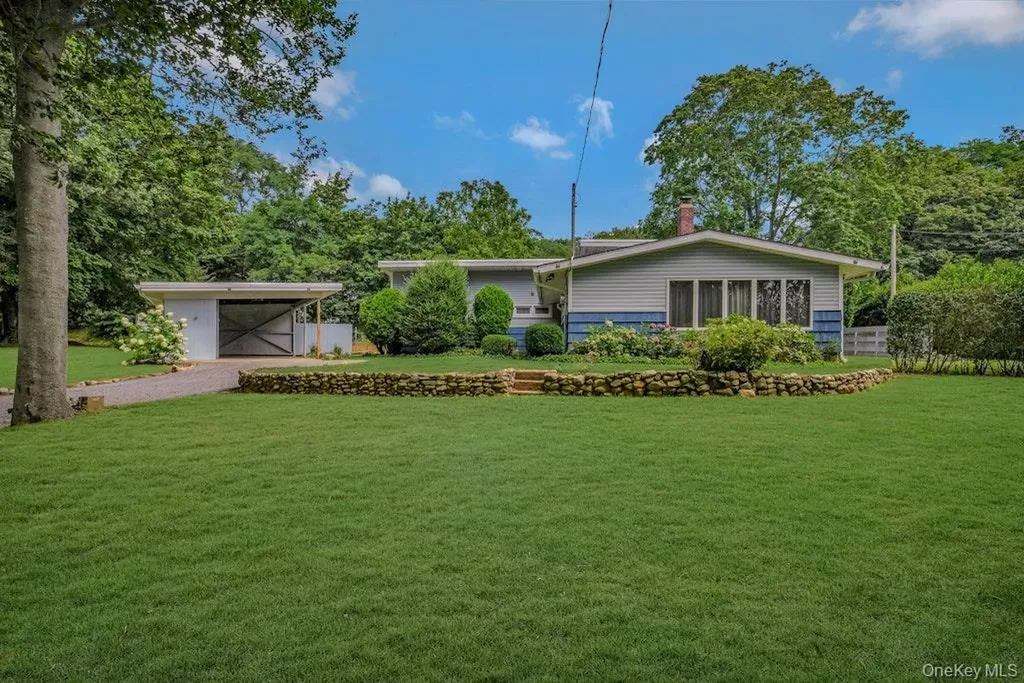 30 Center Drive Riverhead NY 11901