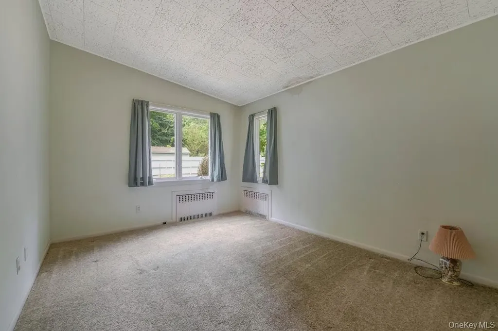30 Center Drive Riverhead NY 11901
