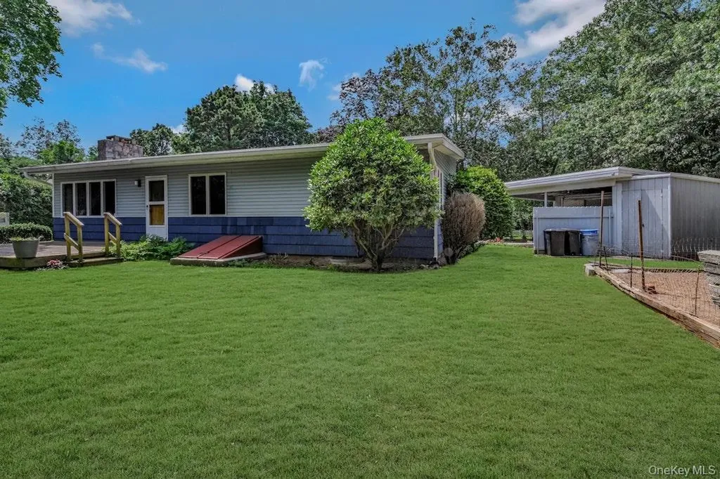 30 Center Drive Riverhead NY 11901