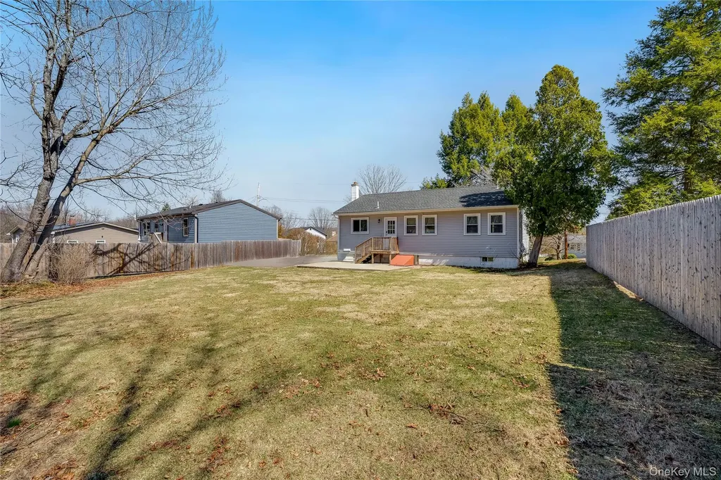 34 Pine Echo Drive Poughkeepsie NY 12601