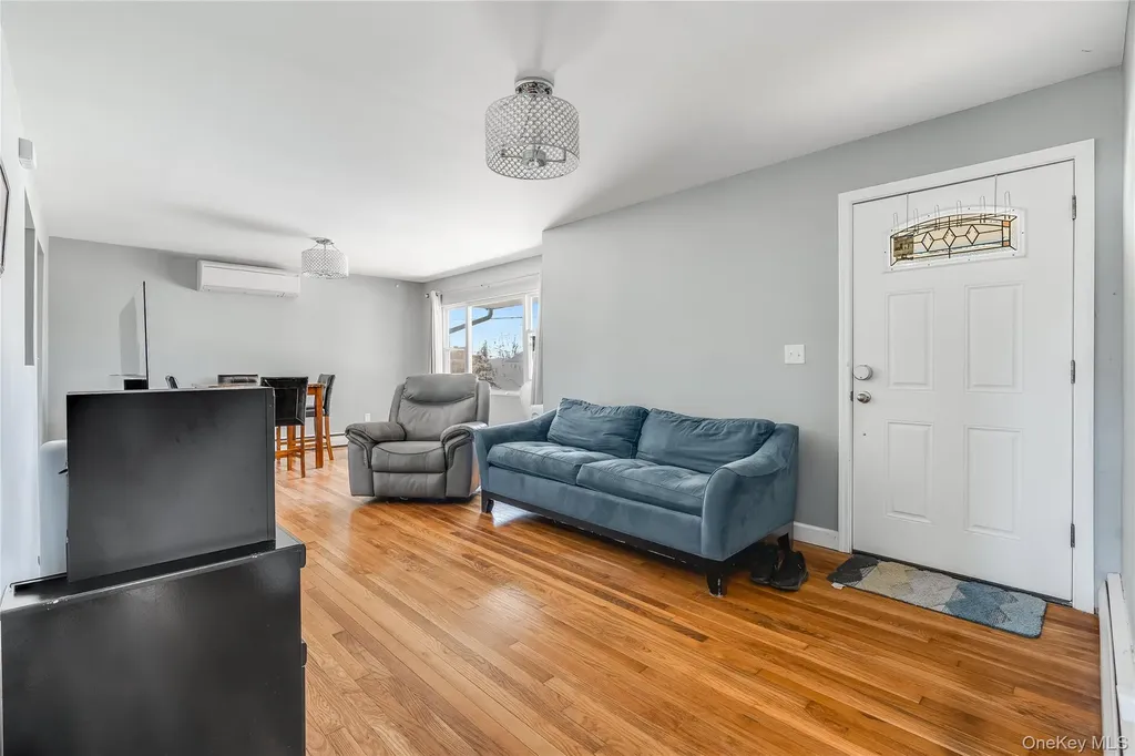 34 Pine Echo Drive Poughkeepsie NY 12601