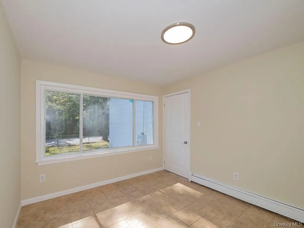 341 Mill Road Medford NY 11763