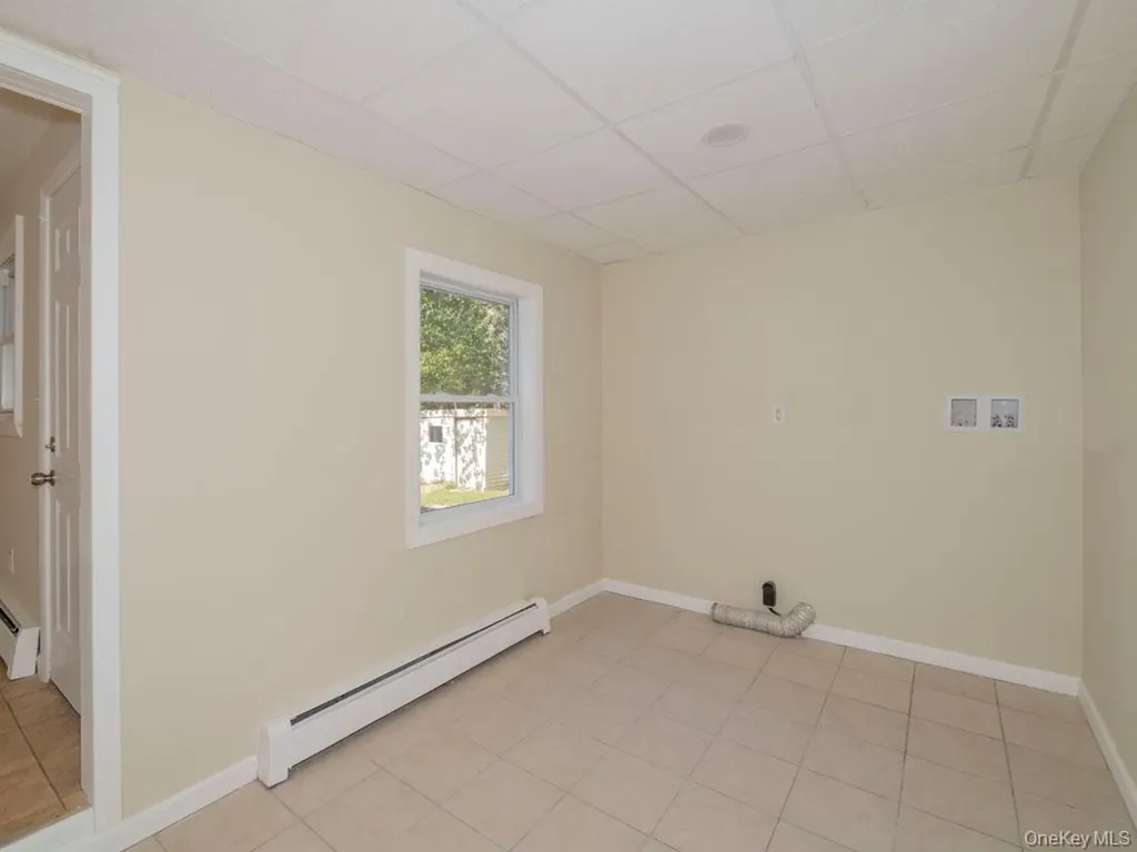 341 Mill Road Medford NY 11763