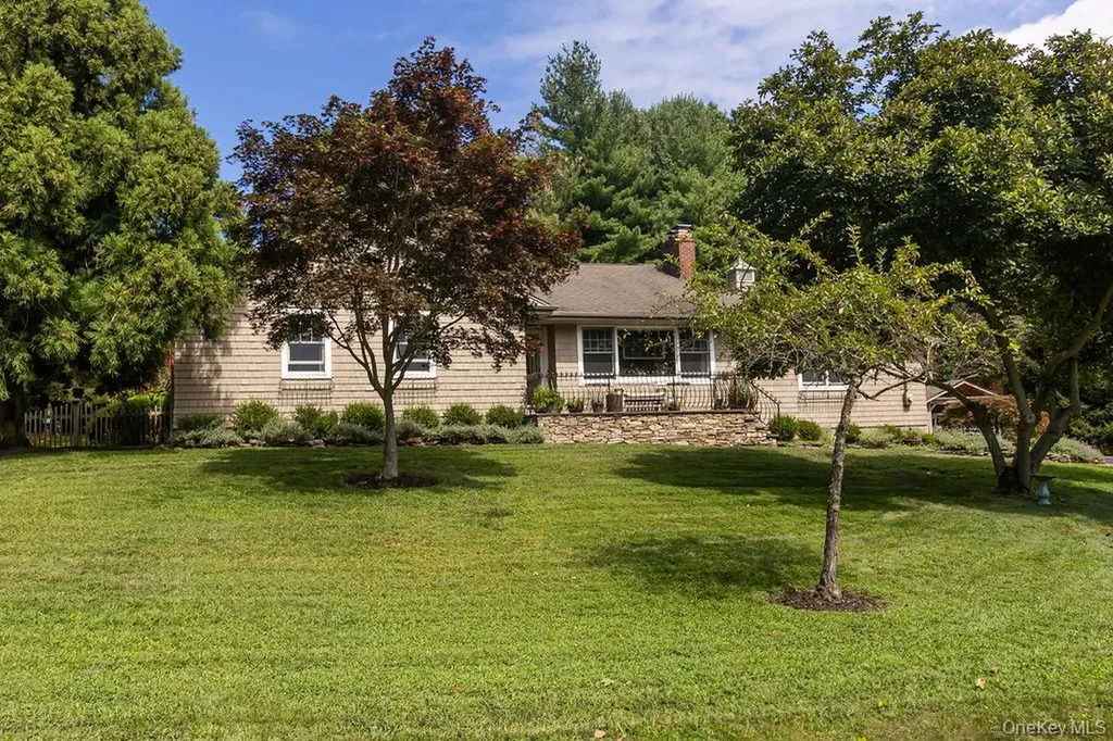 7 Mill Pond Road Stony Brook NY 11790