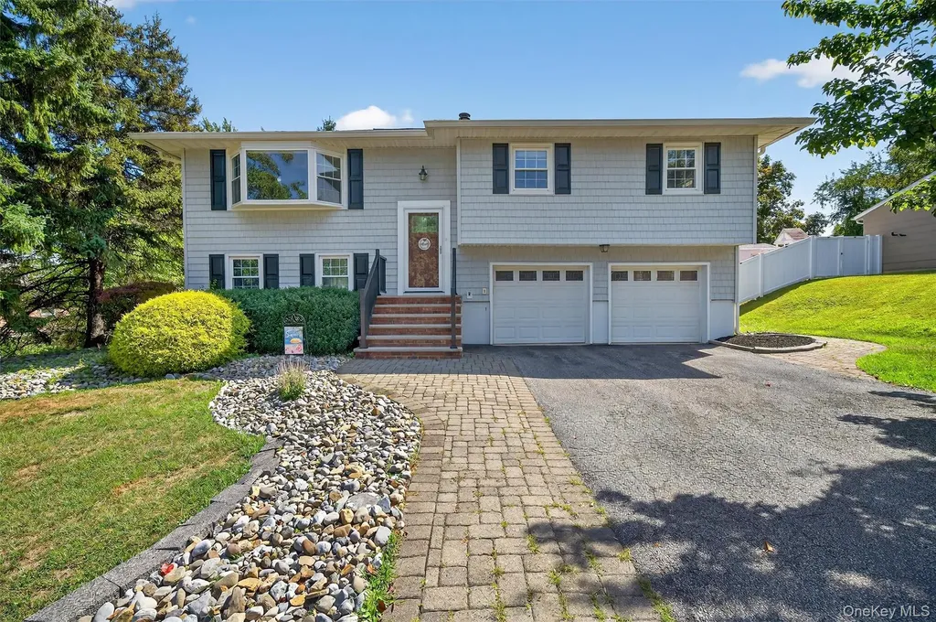 3 Hilltop Lane Warwick NY 10990