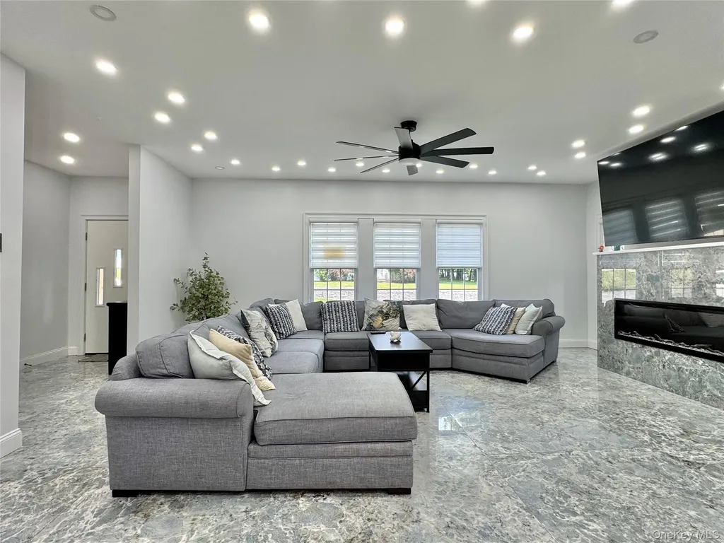 6 Delaware Avenue Liberty NY 12754