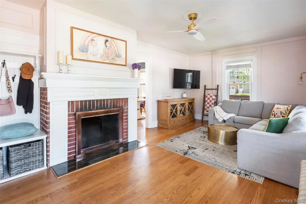 80 Oak Street Lynbrook NY 11563