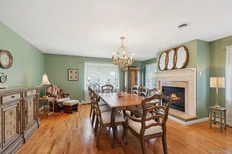 165 Creamery Pond Road Sugar Loaf NY 10918