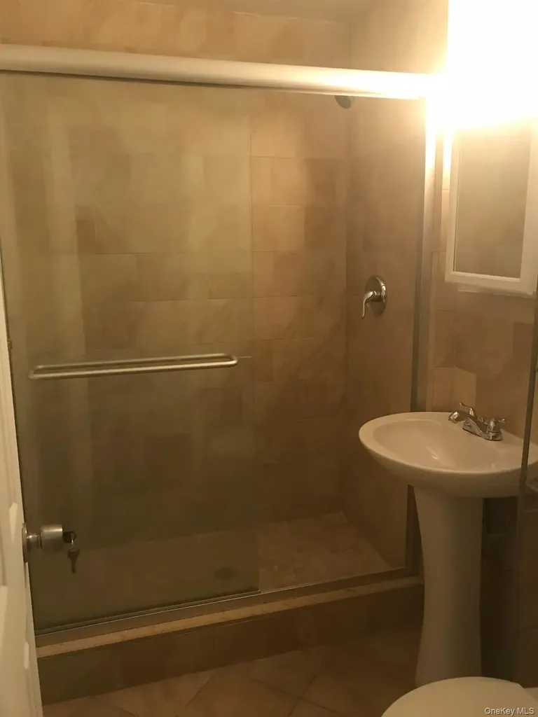1332 Metropolitan Avenue Bronx NY 10462