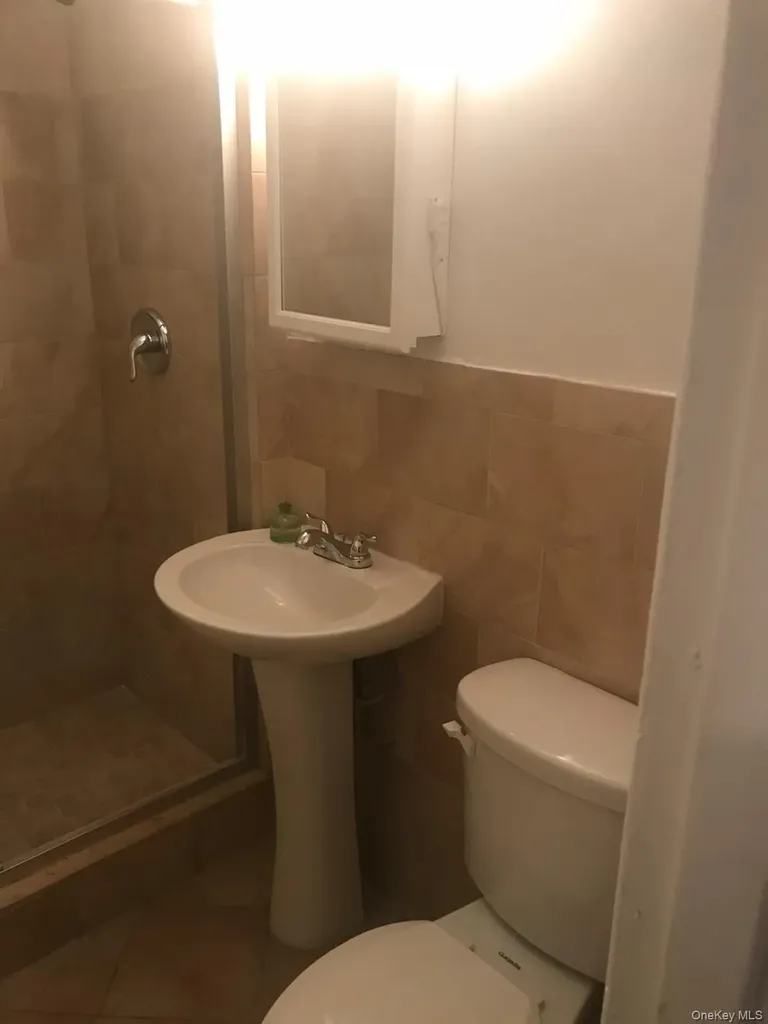 1332 Metropolitan Avenue Bronx NY 10462