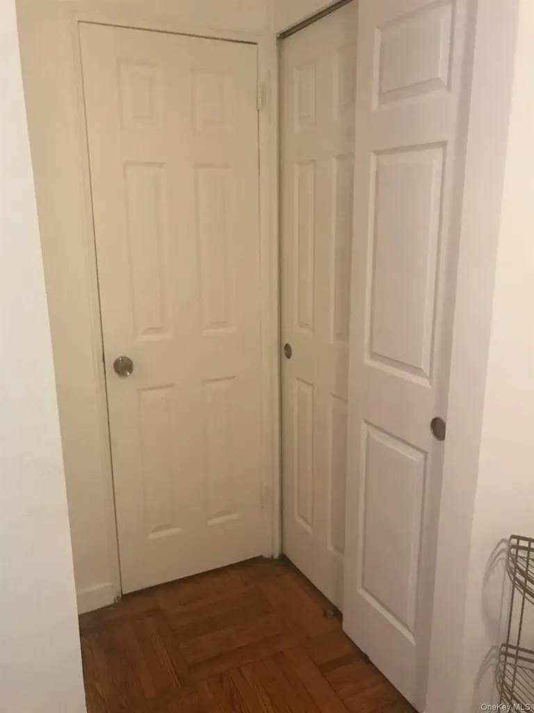 1332 Metropolitan Avenue Bronx NY 10462