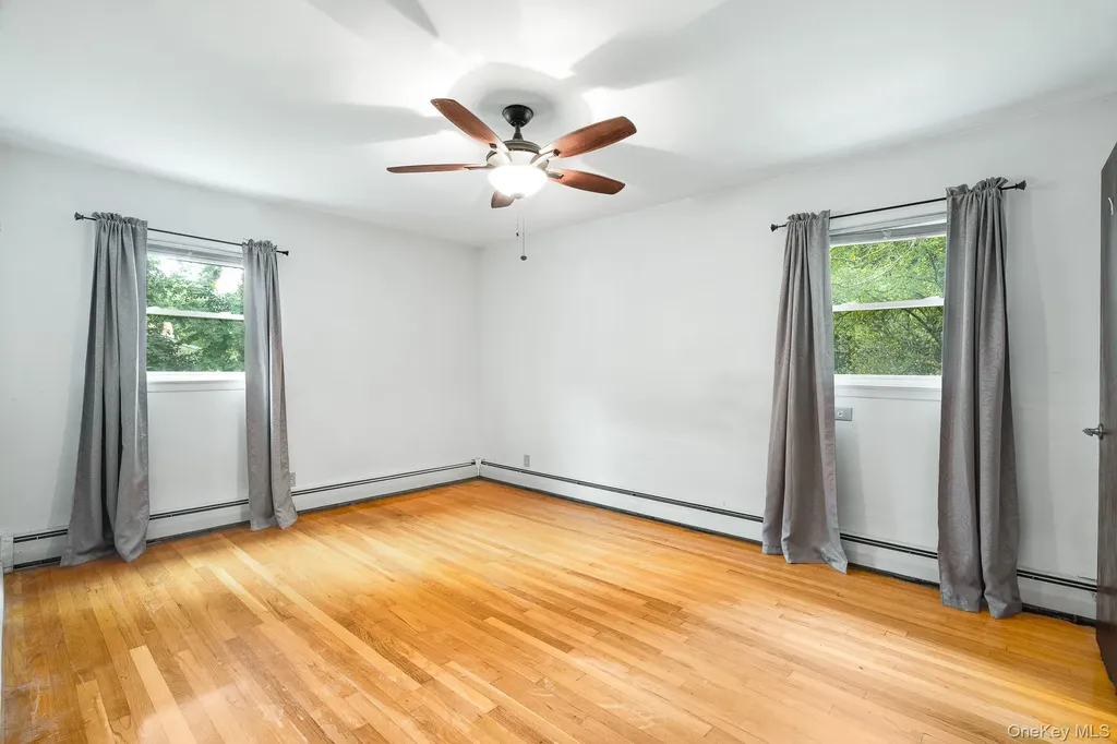 2 Oriole Drive Poughkeepsie NY 12601