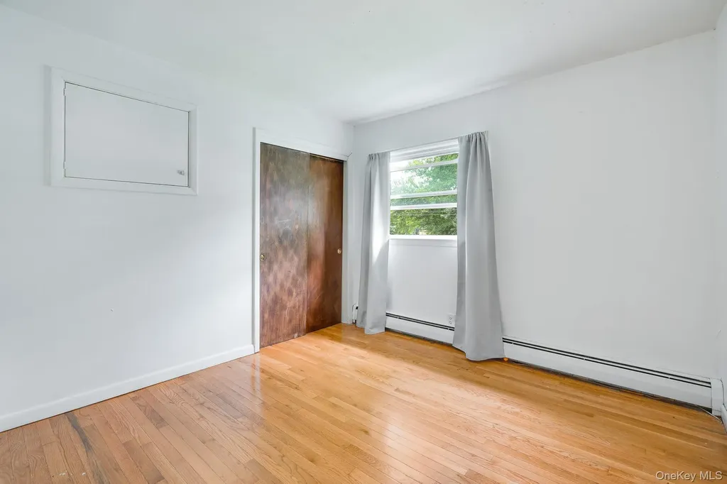 2 Oriole Drive Poughkeepsie NY 12601