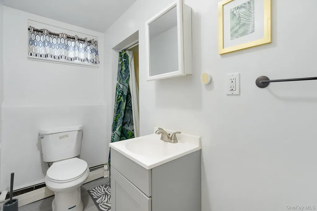 2 Oriole Drive Poughkeepsie NY 12601