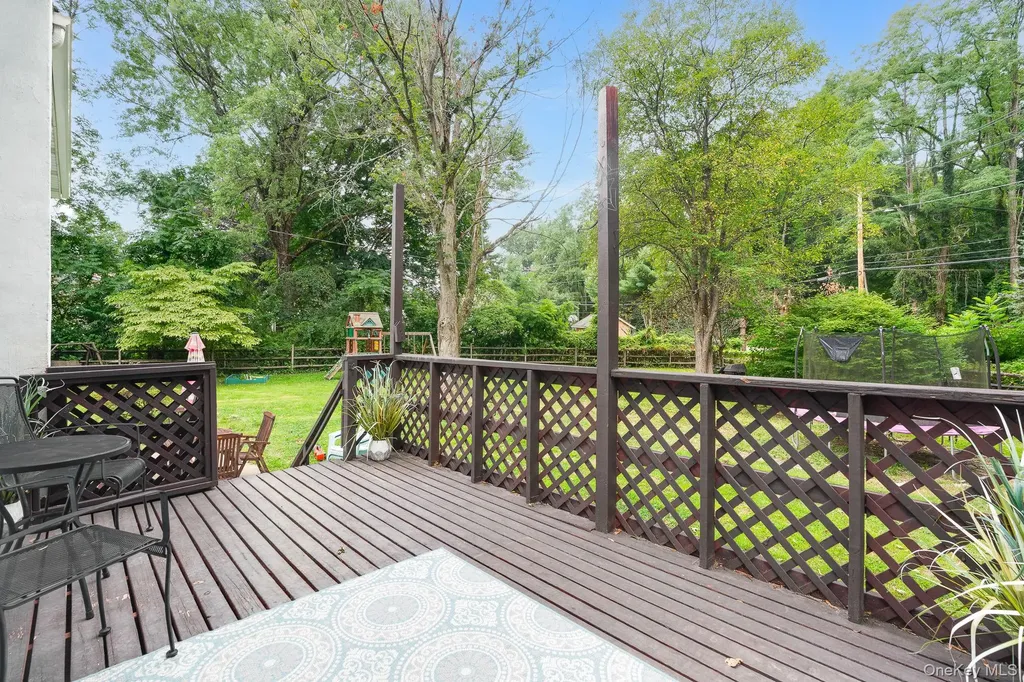 2 Oriole Drive Poughkeepsie NY 12601