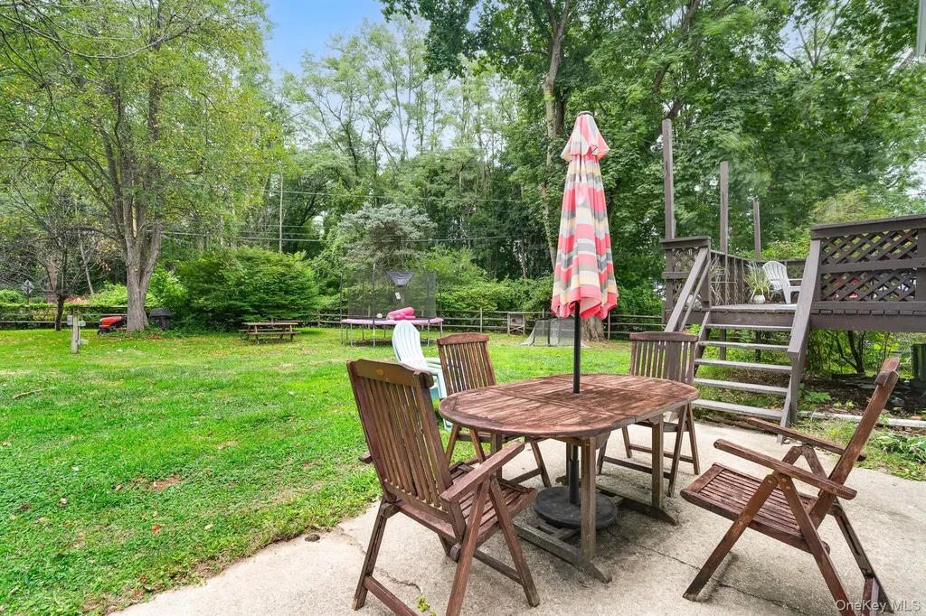 2 Oriole Drive Poughkeepsie NY 12601