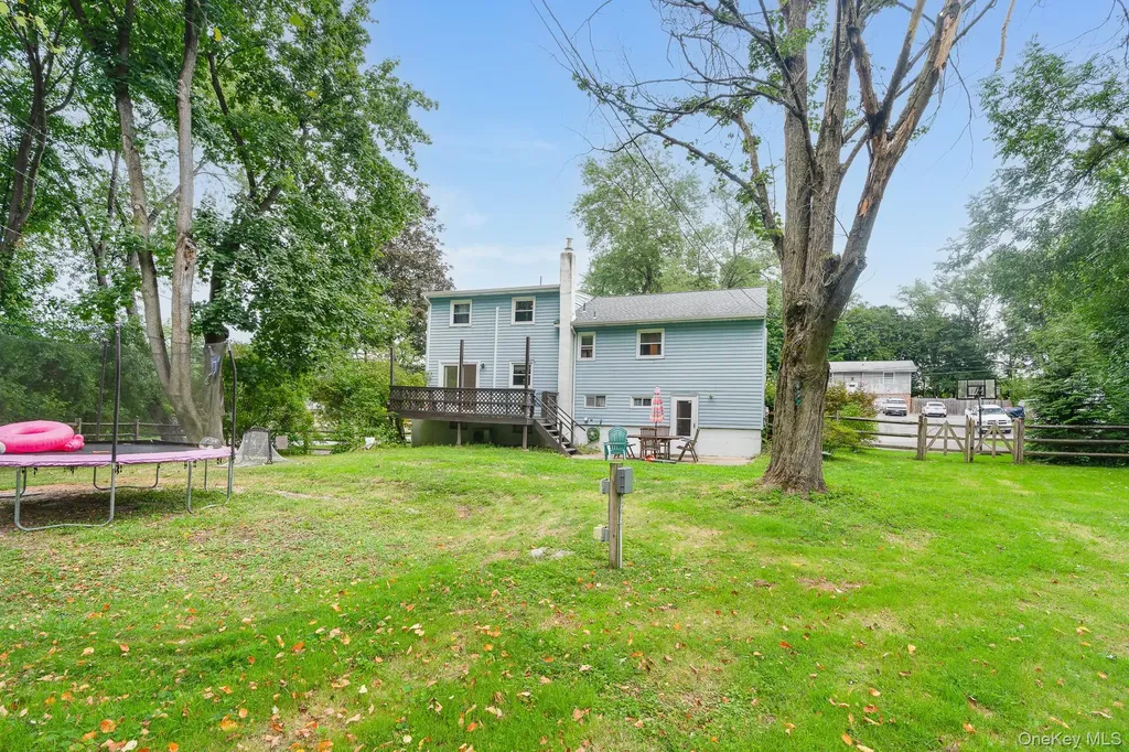 2 Oriole Drive Poughkeepsie NY 12601