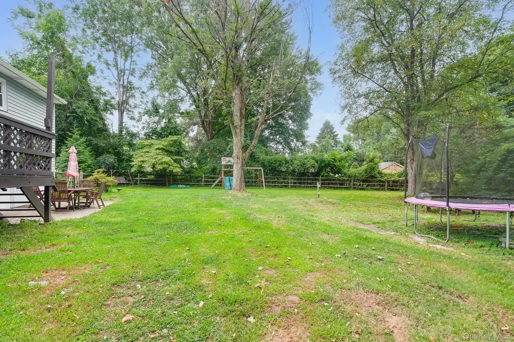 2 Oriole Drive Poughkeepsie NY 12601